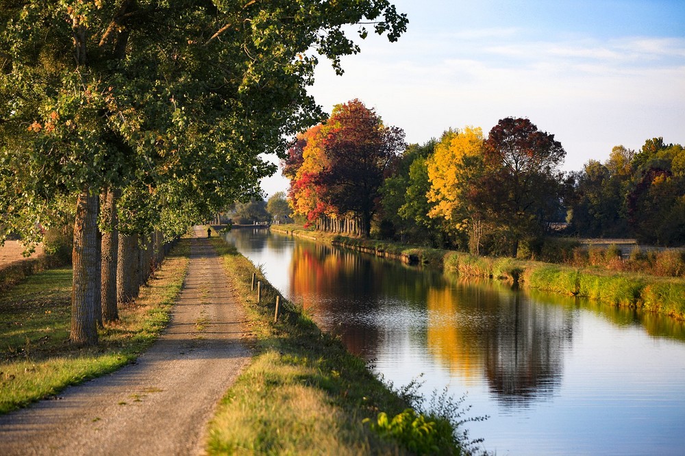 Burgundy Canal from Tonnerre to Dijon