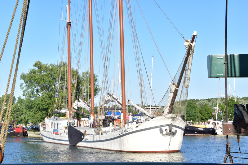 sailboat Elizabeth